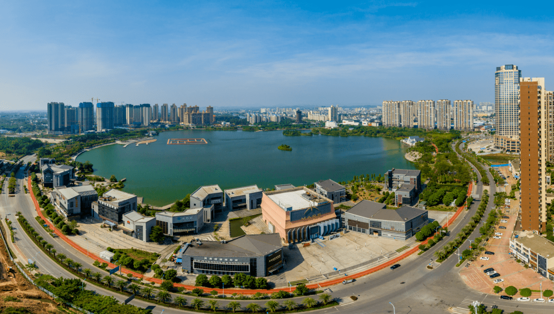 完美体育白石湖塑胶跑道上线快来体验!(图1) 完美体育白石湖塑胶跑道上线快来体验!(图1)