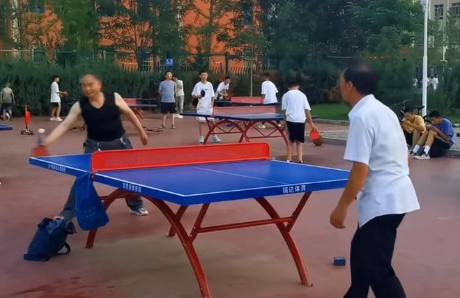 完美体育崇信：健全体育基础设施 激发全民健身活力(图2)