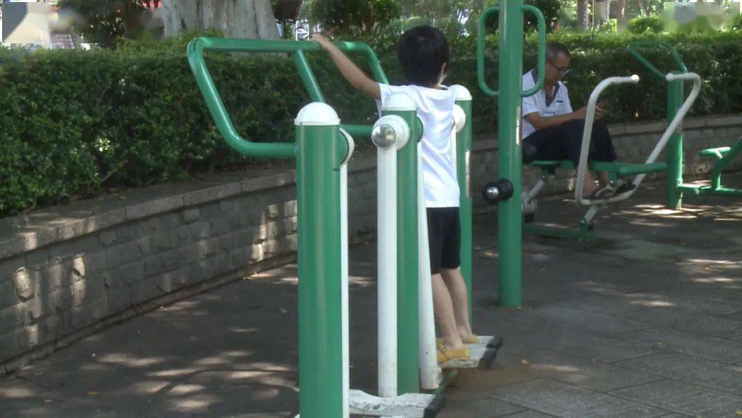 公共体育设施逐渐完善全民健身动起来完美体育(图3) 公共体育设施逐渐完善全民健身动起来完美体育(图3)
