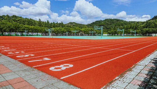 学校塑完美体育胶跑道一般多少米(图1)